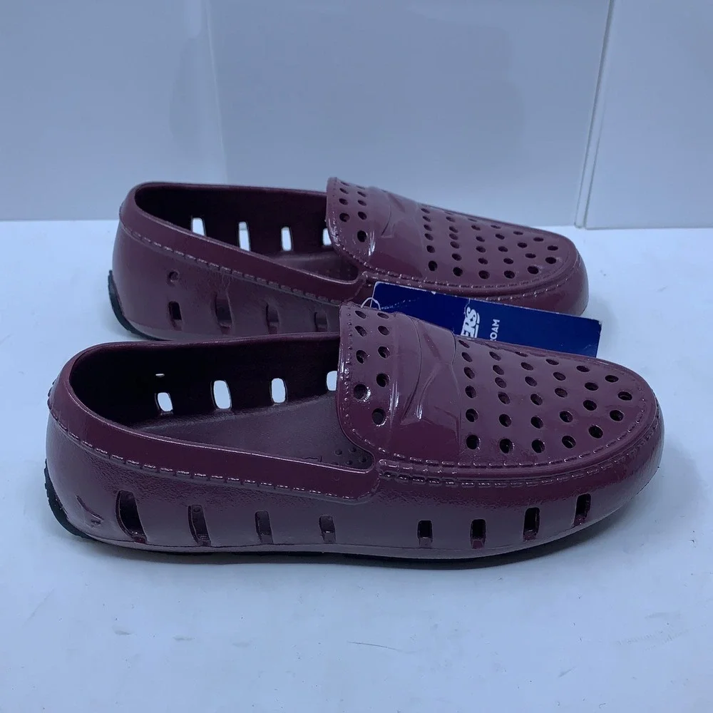 Floafers Kids Size C13 Burgundy Patent Prodigy Driver Foam Slip On Loafers NWT
